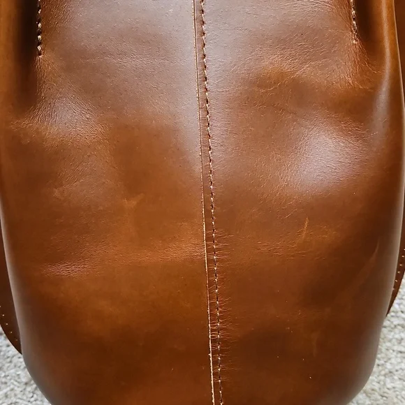 Portland Leather Goods Small / Classic Devon Tote In Madrone - Picture 8 of 9